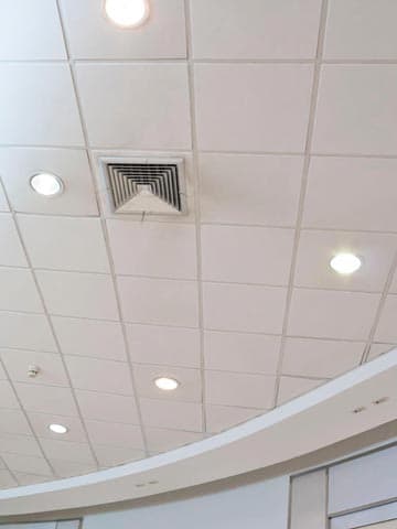 Espacios más versátiles con nuestros techos desmontables en A Coruña